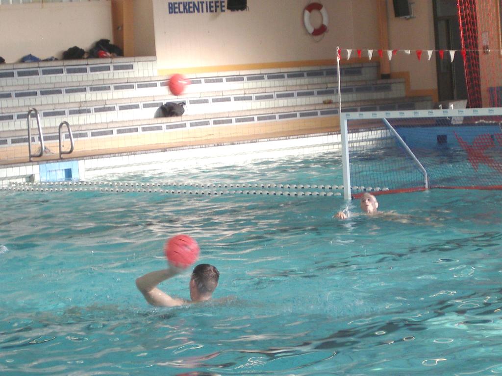 ../Images/Wasserball 19.09.09 014.jpg